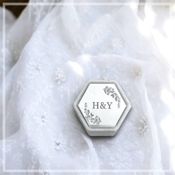 【名入れ】ベルベット ミラーリングピロー 1週間以内発送 指輪ケース 結婚指輪 婚約指輪 ベビーリング 結婚式 5枚目の画像