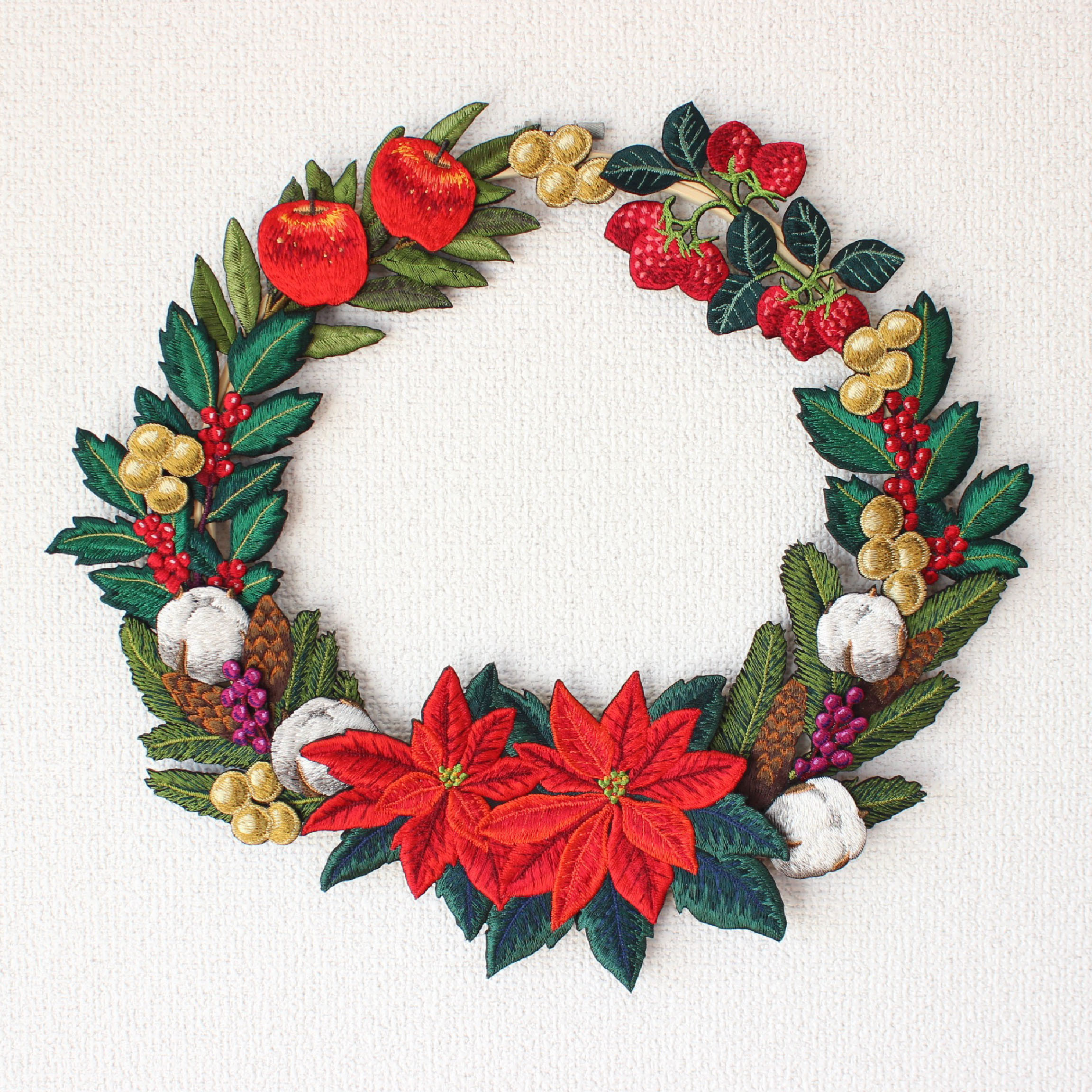 刺繍のクリスマスリース