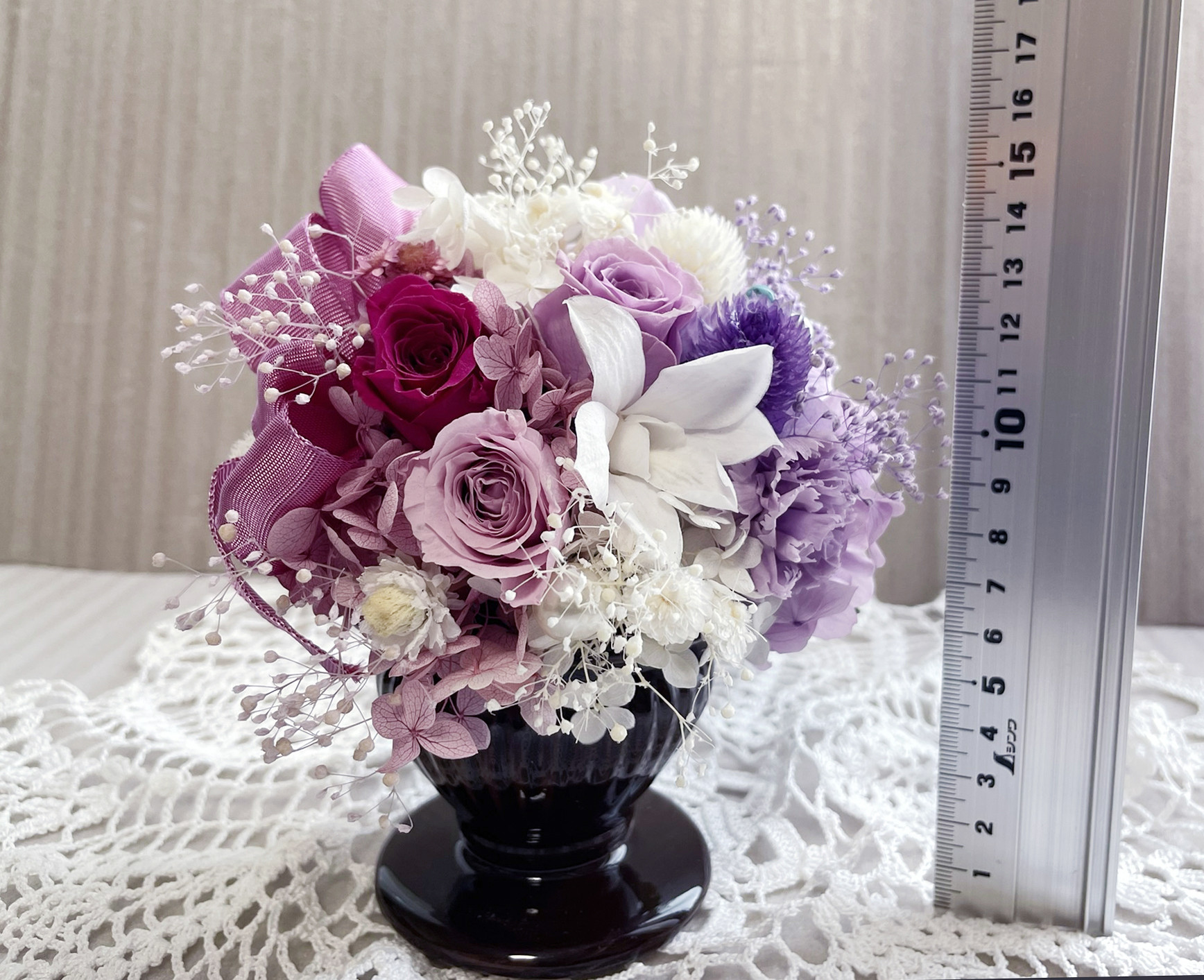 上品で優しい色味のプリザーブドフラワー　インテリアにもお供えのお花として大切な方へのプレゼントにも最適