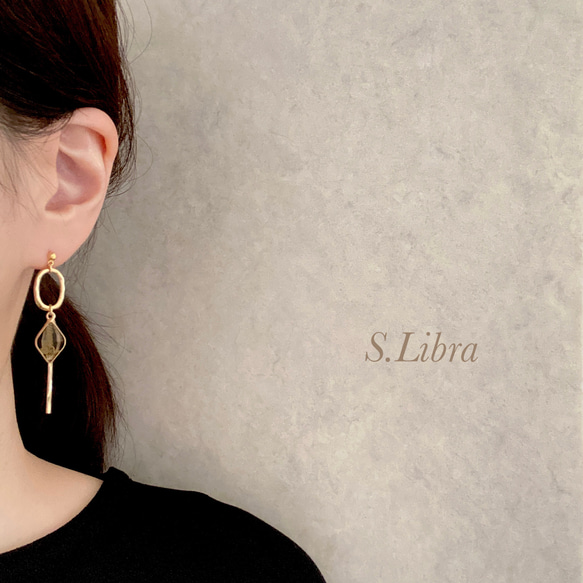 ピアス・glassstone  ガラスストーンゴールドオーバルチェーンピアス/カーキブラウンオリーブグリーン ブルー 4枚目の画像