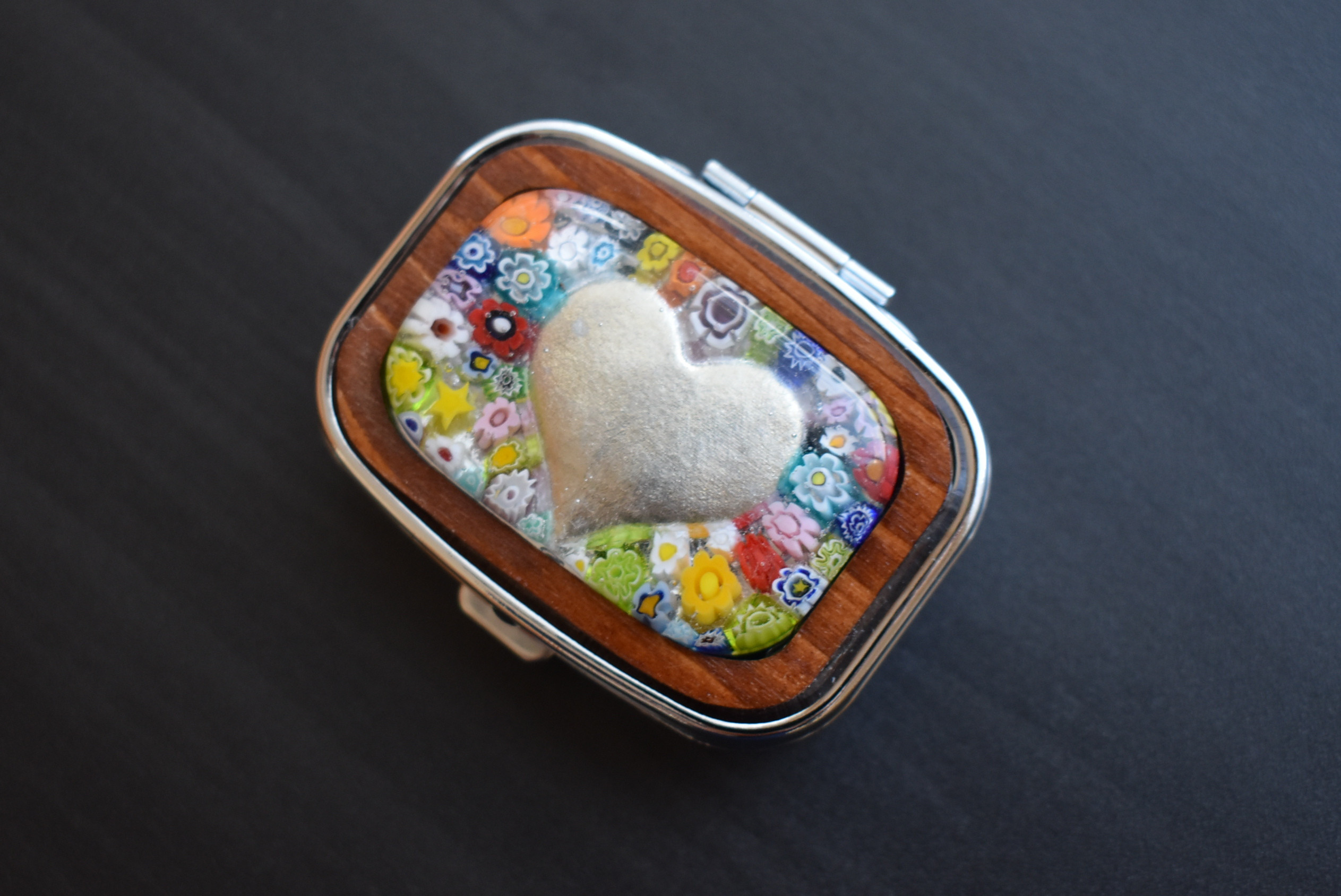 ハートのピルケース