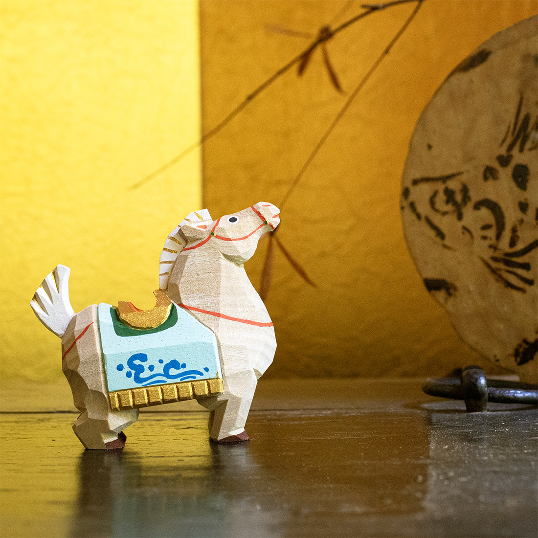 【限定1台、4日以内発送】干支 午 馬 奈良一刀彫 畑村龍哉 小サイズ 正月飾り 木彫り 木地 伝統工芸 ギフト