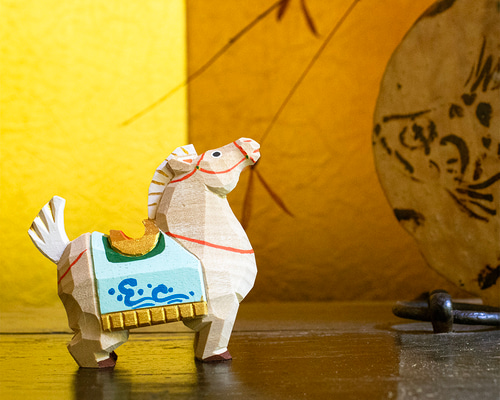 干支 午 馬 奈良一刀彫 畑村龍哉 小サイズ 正月飾り 木彫り 木地