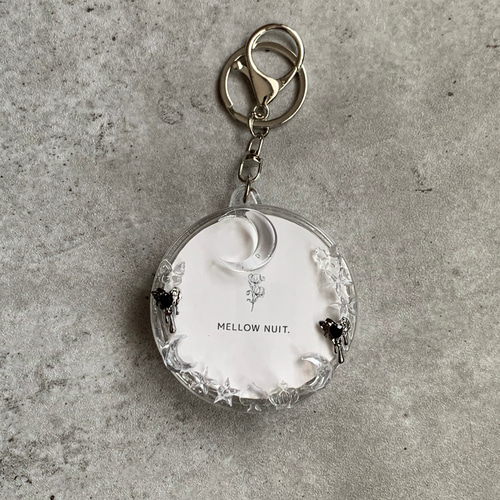 缶バッジ】バッジケースキーホルダー 『melt』black silver