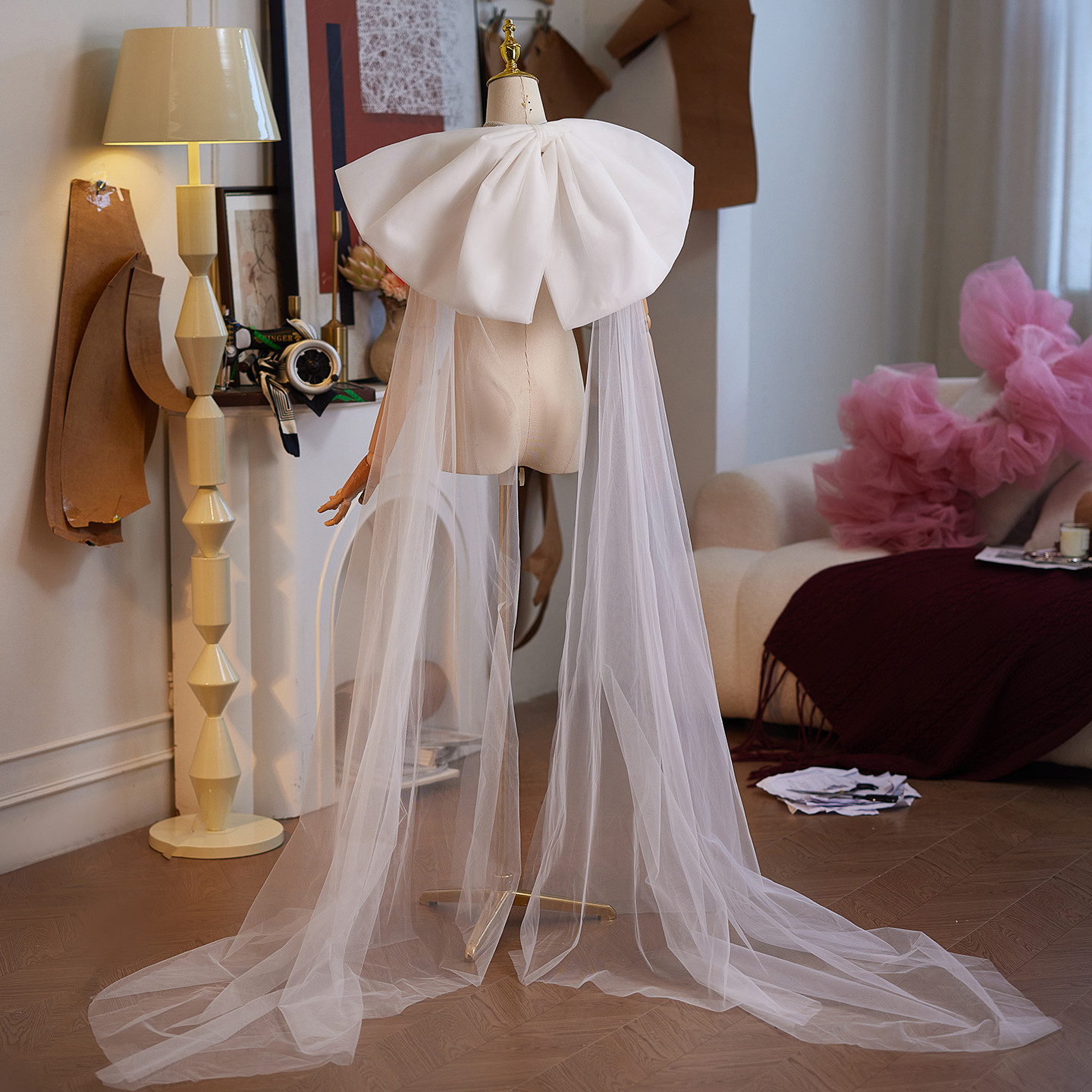 ケープ トレーン 裾引き 白 リボン 高級感 DIY 肩飾り アクセサリー ウェディングドレス DTY485