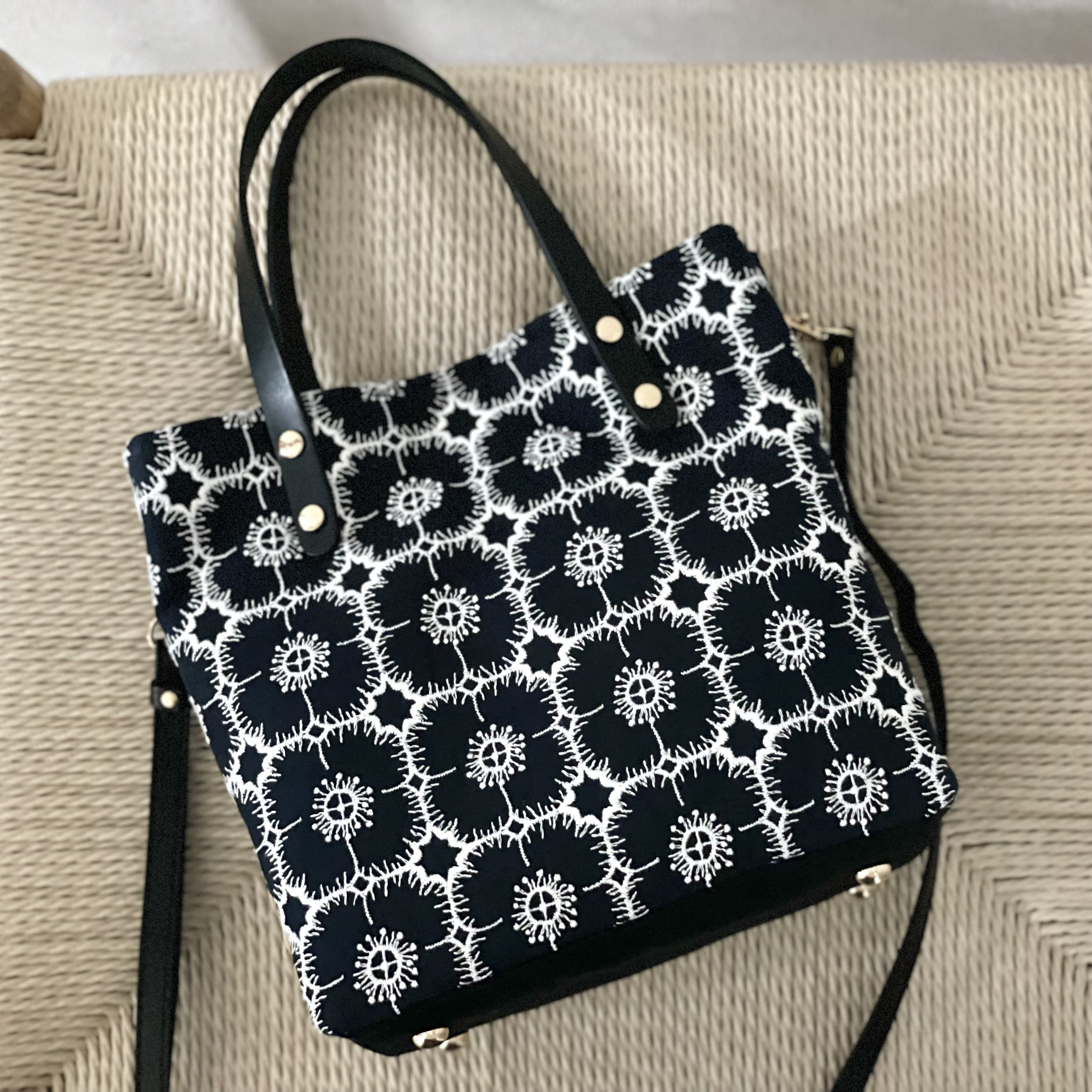 ⚮̈ミナペルホネン　anemone ポーチで仕切りバッグ　トート