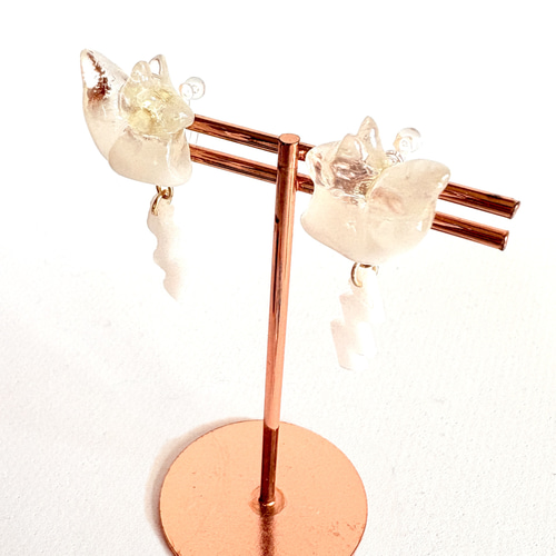 ピアス　狐　面　オレンジ　透かしパーツ　クリア　ゴールド　ビジュー　和　着物　春 彩狐 -あやぎつね-｜稲荷神社モチーフ 和×POPアクセサリー（ピアス