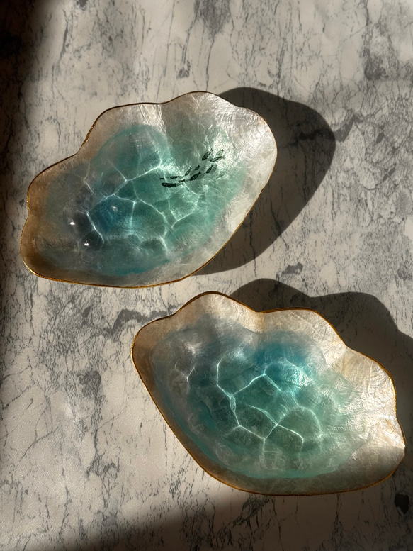 貝殻型　海のお皿　小魚タイプ　アクセサリートレー　 1枚目の画像