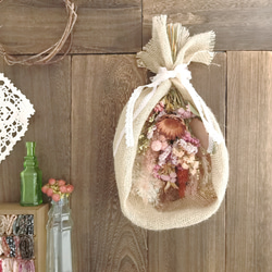 ススキを包んだ飛び散らないスワッグ　秋色ピンクベージュ 7枚目の画像