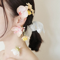完成品】 ear cuff ピンク胡蝶蘭のフラワーイヤーカフ イヤーカフ