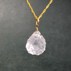 【天然石チャーム】クリスタル 14kgf　1個　ハンドメイド素材 2枚目の画像