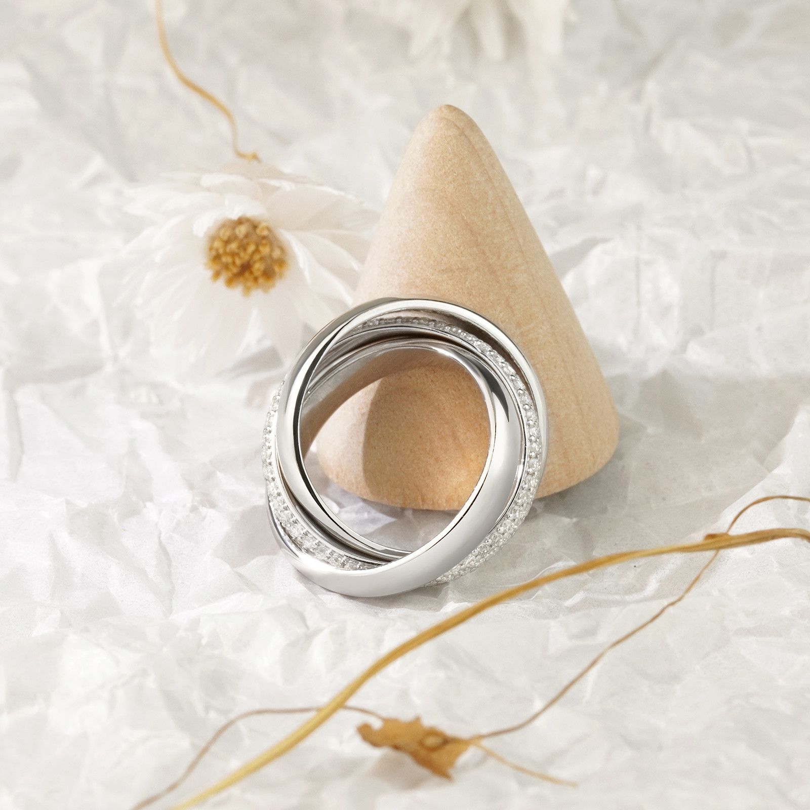 トリニティブリリアンスリング R81H25815-W（3週間発送）