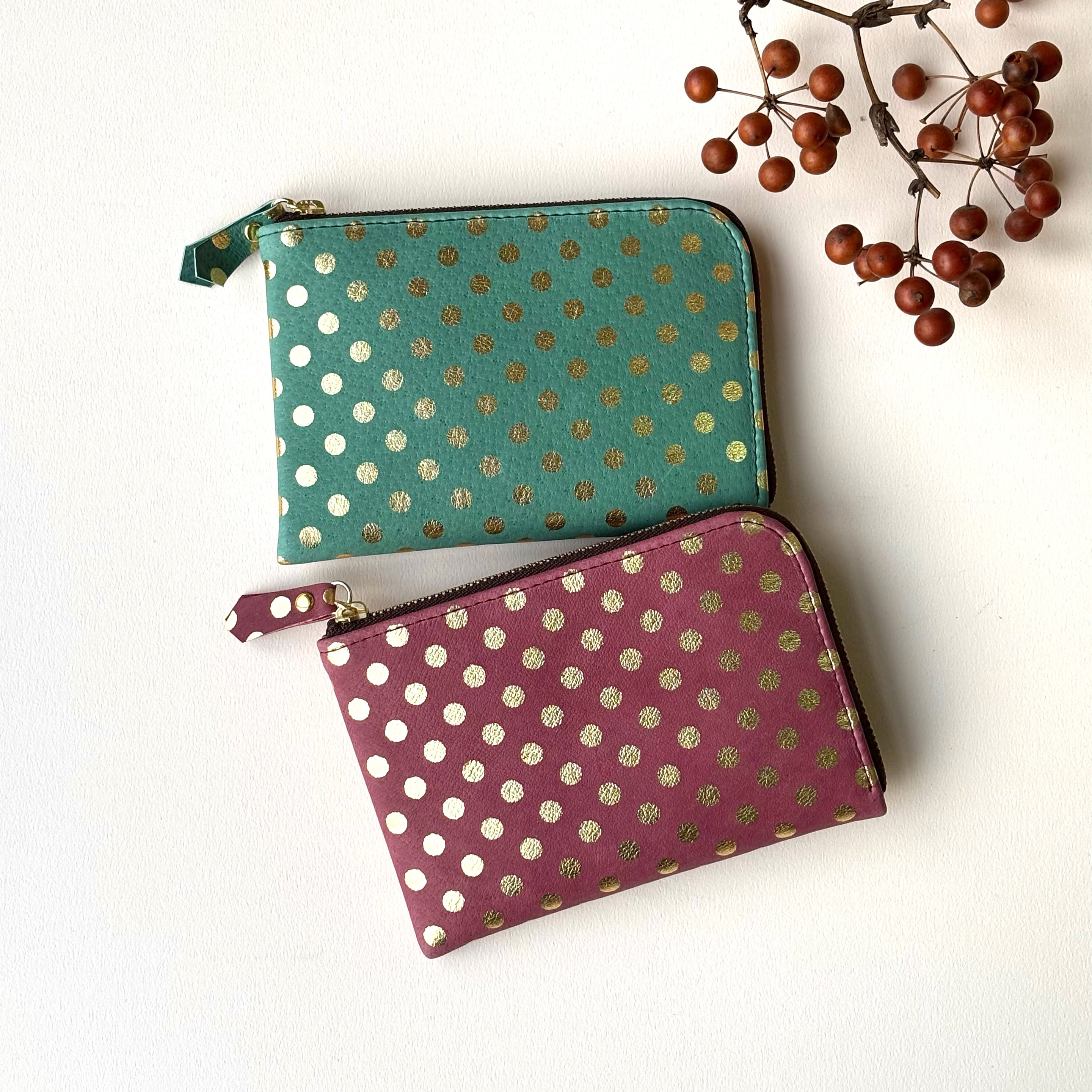 新サイズ・新色！　ピッグスキンのスリムなお財布　ミドルサイズ　みずたま 6,864円