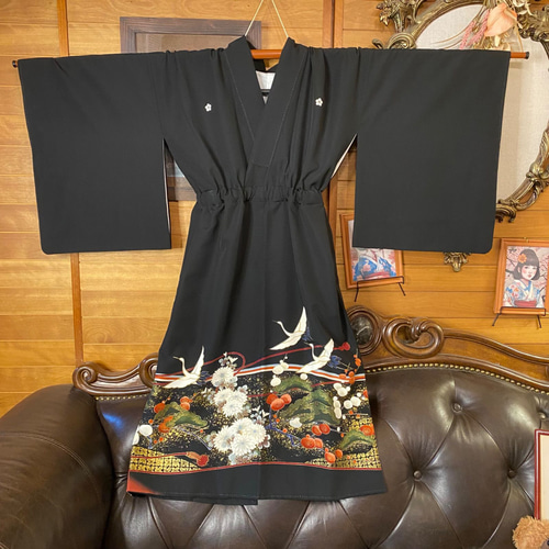 和洋折衷 黒留袖 着物 リメイク ワンピース ドレス 洗える 化繊 緋色