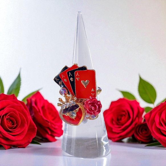 不思議の国のアリス　フィギュア　トランプ兵　ガーデニング　ハート 不思議の国のアリス フィギュア トランプ兵 ガーデニング ハート