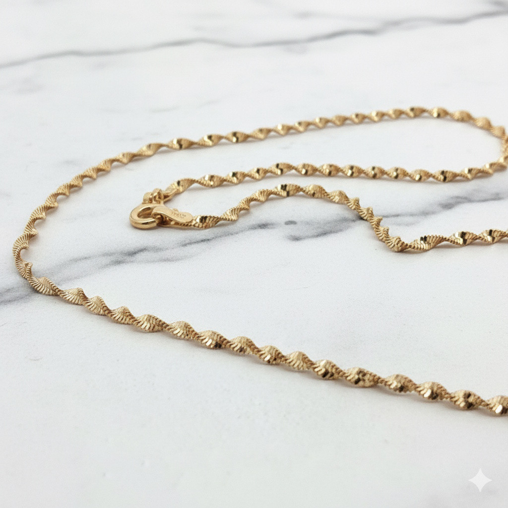 イタリア製18Kゴールド細チェーンネックレスジュエリー｜繊細なツイストチェーンとイタリアの職人技