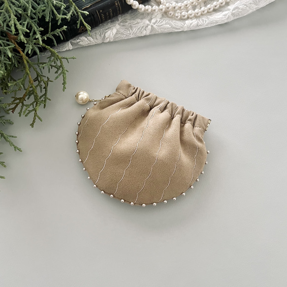 Creema限定[ 3type ] Amulette - 真珠貝 - ミニポーチ／スエード／セピアベージュ／バネポーチ 8枚目の画像