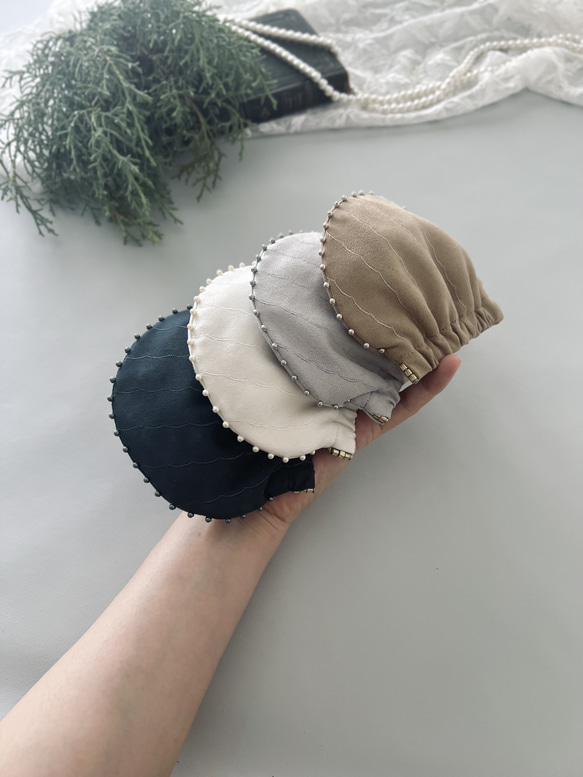 Creema限定[ 3type ] Amulette - 真珠貝 - ミニポーチ／スエード／セピアベージュ／バネポーチ 9枚目の画像