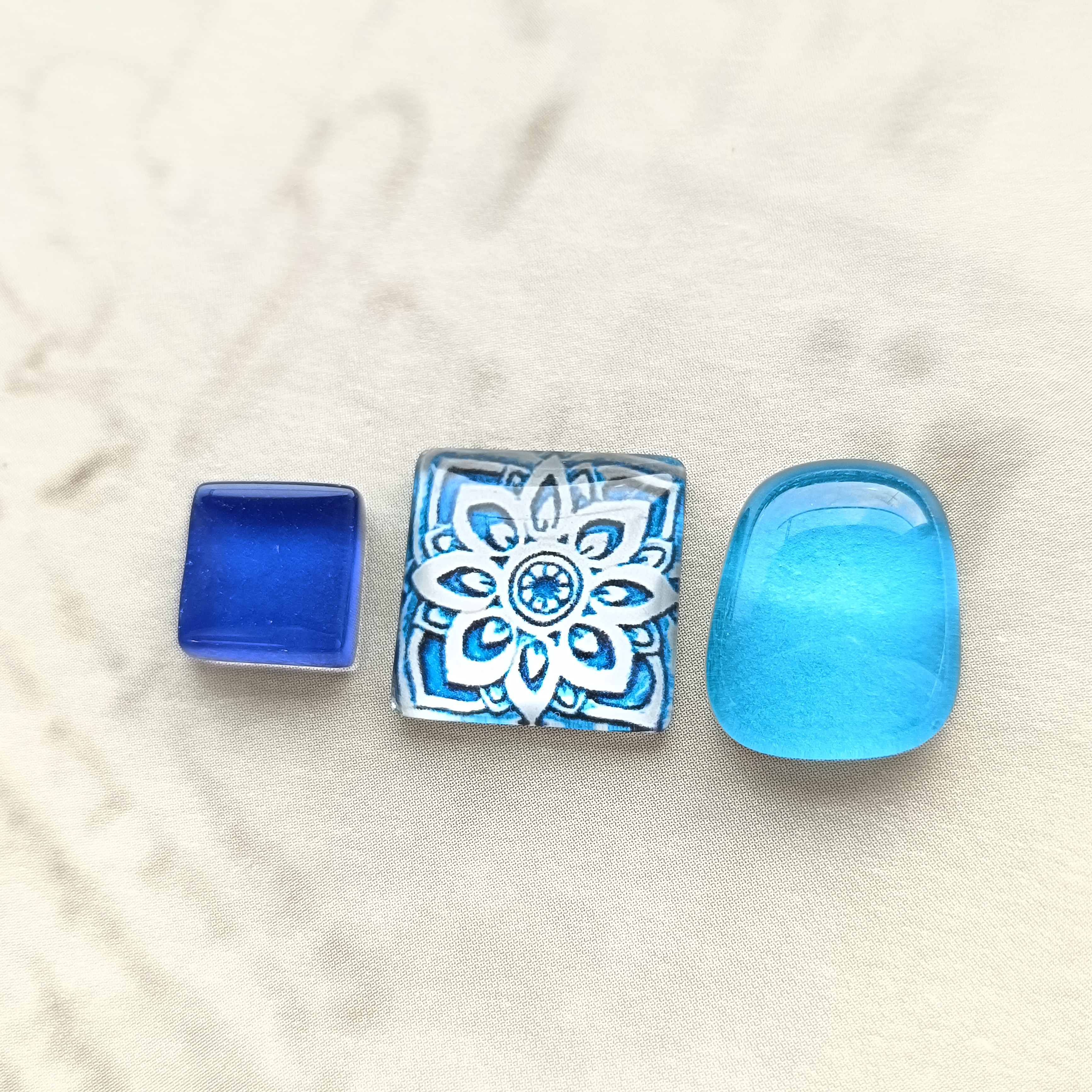 〜ノルディックタイルイヤリング〜　ガラス　スクエア　レジン　三角　ドロップ　キューブ　夏　冬　クリア