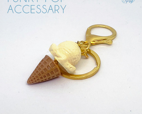 fac0143❁(箱入り)ミニチュア 揺れるアイスクリーム キーホルダー