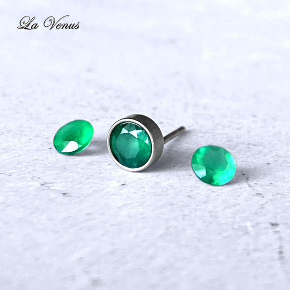 ✴︎つけっぱなしOK✴︎ グリーンオニキス ベゼルピアス 一粒 4mm AAA