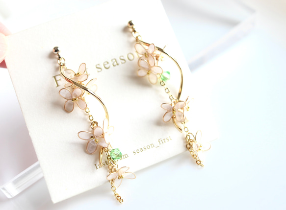 銀木犀　ウェーブ　ピアス・イヤリング　ディップフラワー 3枚目の画像