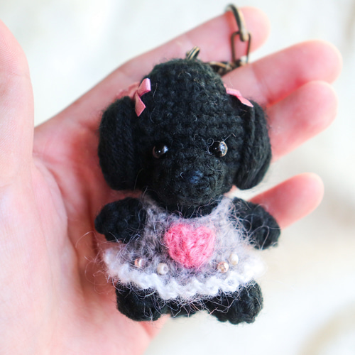 トイプードル あみぐるみ スマホポーチ ✨おうじろう✨ トイプードル あみぐるみ スマホポーチ ブローチ