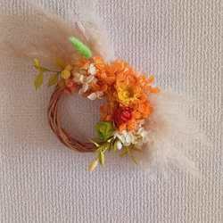 送料無料）ドライフラワークレッセントリース パンパスグラスと