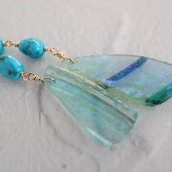 14kgf)宝石質煌めく星型グリーンアメジストとサファイアのピアス