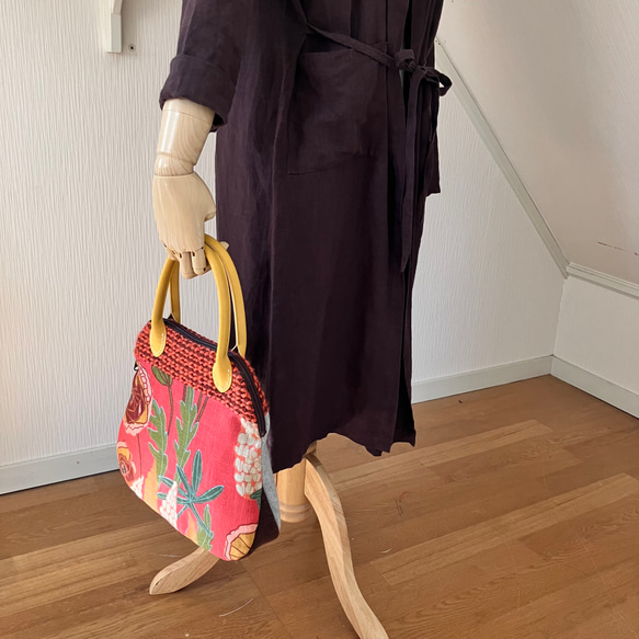 小さなボストンバッグ　ハンドバッグ　ポピーとルピナス2 4枚目の画像