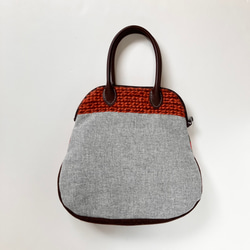 小さなボストンバッグ　ハンドバッグ　ポピーとルピナス2 2枚目の画像