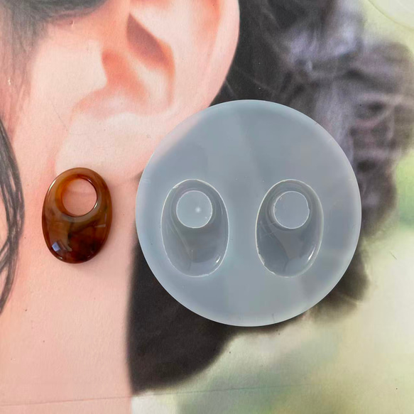 Summary 5種類→変形・オパール形のLoop・シリコンモールド　 No.1046198662 1枚目の画像