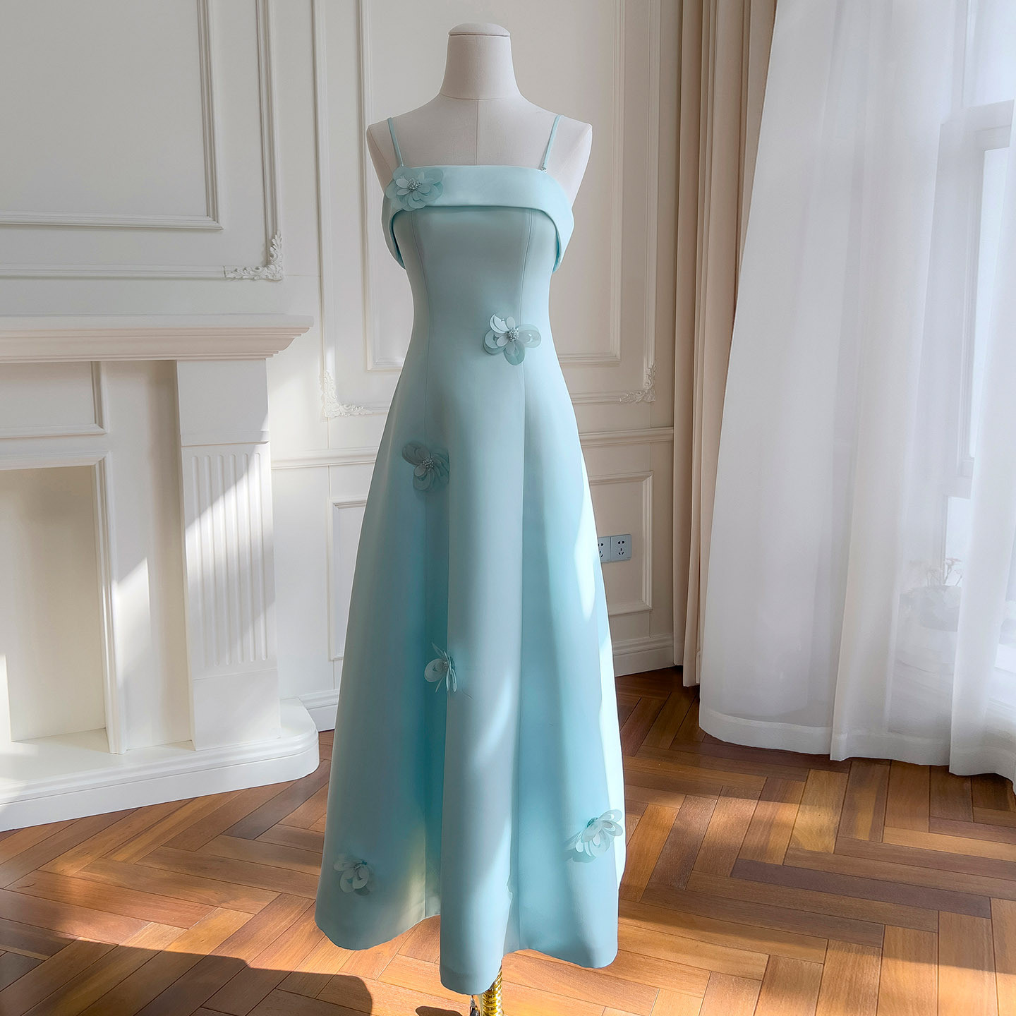 立体花 青 ウェディングドレス パーティー 綺麗おしゃれ ロング ノースリーブ 上品 韓国風 披露宴 二次会 69402