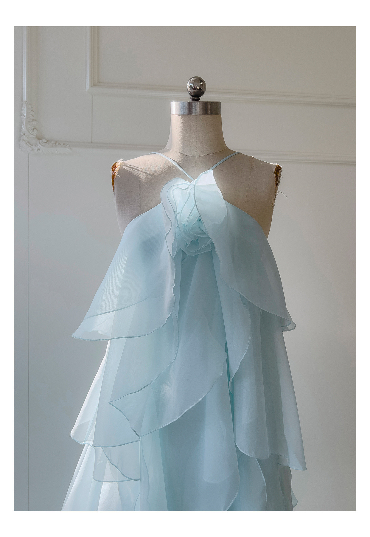 フリル 立体花 ウェディングドレス パーティー 青 旅行海辺 おしゃれ ロング ノースリーブ 韓国風 二次会 69404