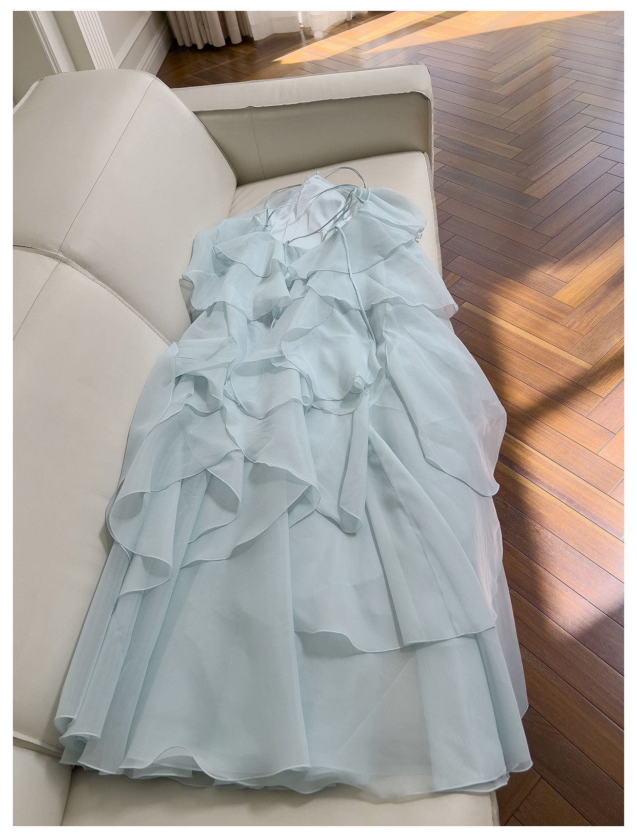 フリル 立体花 ウェディングドレス パーティー 青 旅行海辺 おしゃれ ロング ノースリーブ 韓国風 二次会 69404