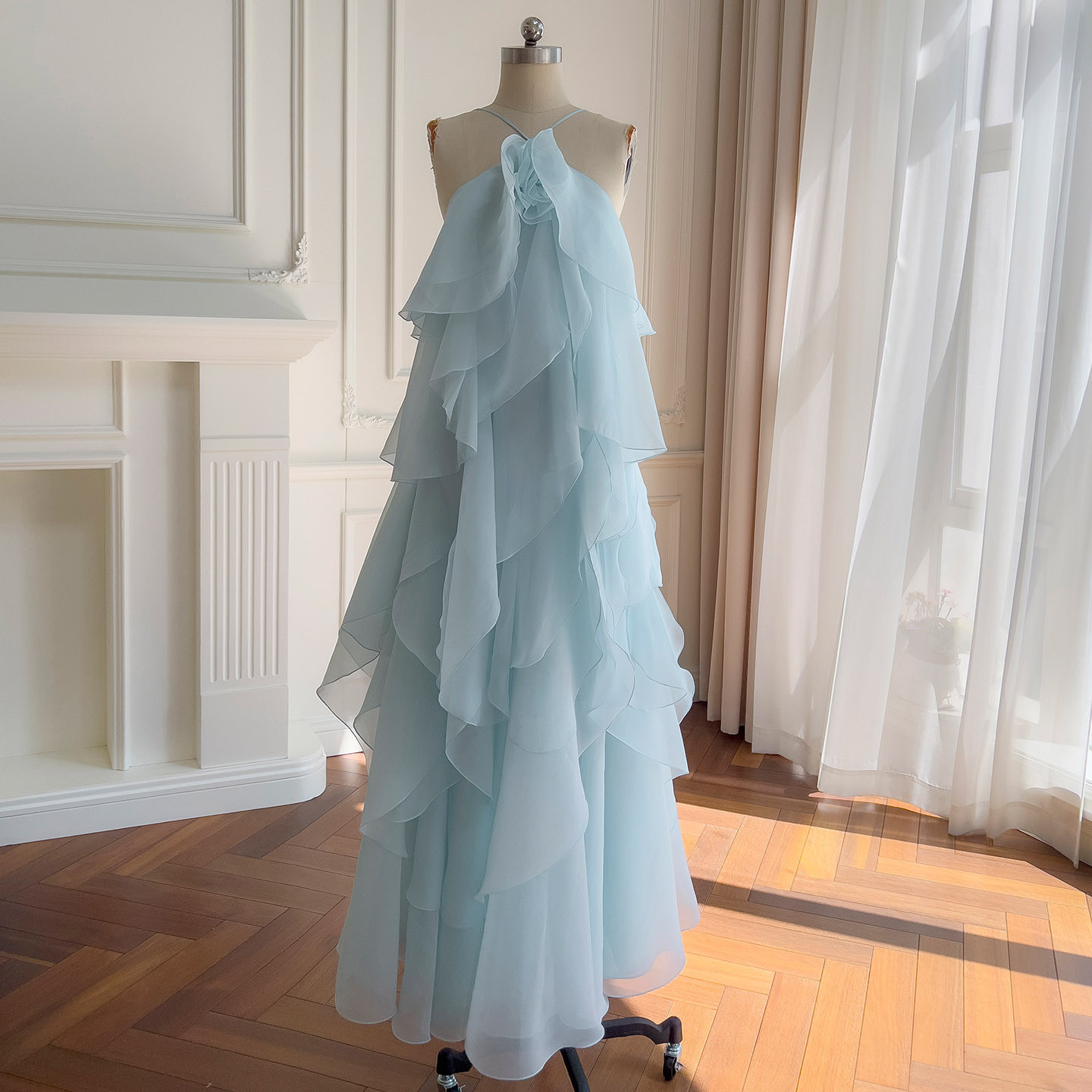 フリル 立体花 ウェディングドレス パーティー 青 旅行海辺 おしゃれ ロング ノースリーブ 韓国風 二次会 69404