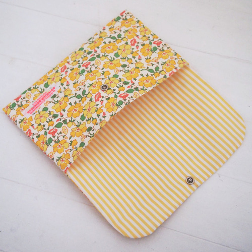 リバティ 母子手帳ケース ミセス・ストーンリー/イエロー B6サイズ