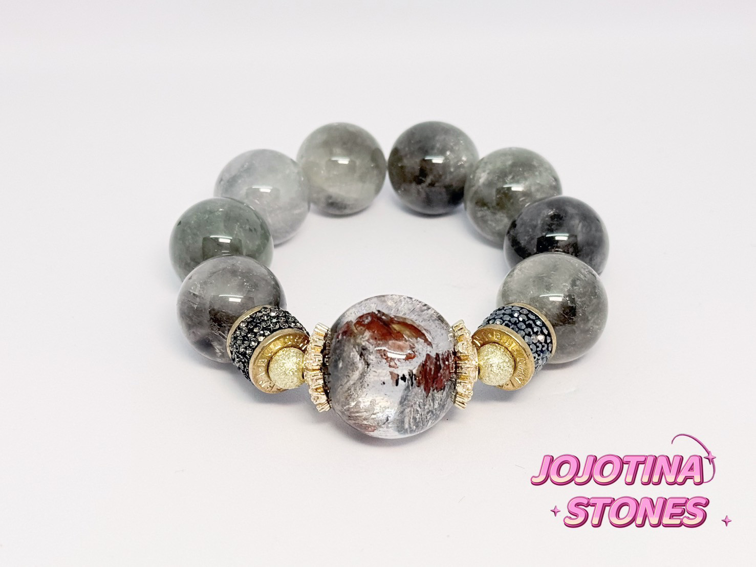 Garden Quartz Bracelet ― 静かな景色を手首に　ガーデンクォーツ