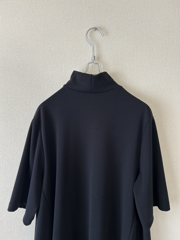 Aラインのニットトップス　ブラック　サイズ展開あり 10枚目の画像