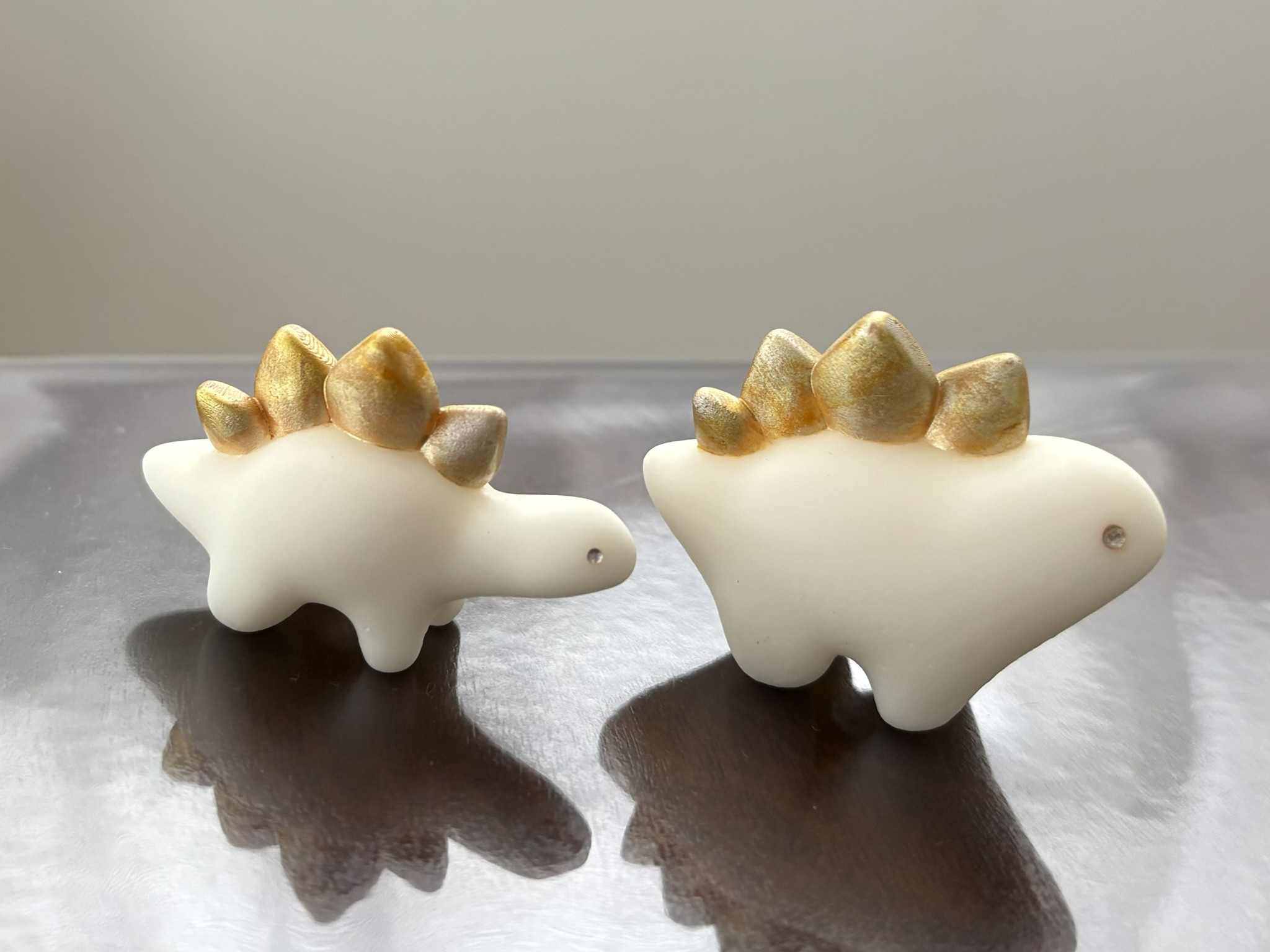 ステゴサウルス・ゴールド・ペア