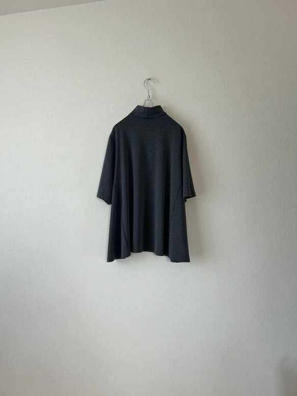 Aラインのニットトップス　ブラック　サイズ展開あり 7枚目の画像