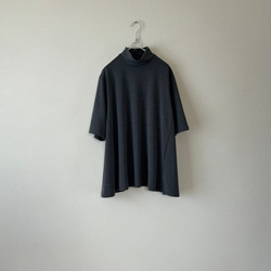 Aラインのニットトップス　ブラック　サイズ展開あり 6枚目の画像