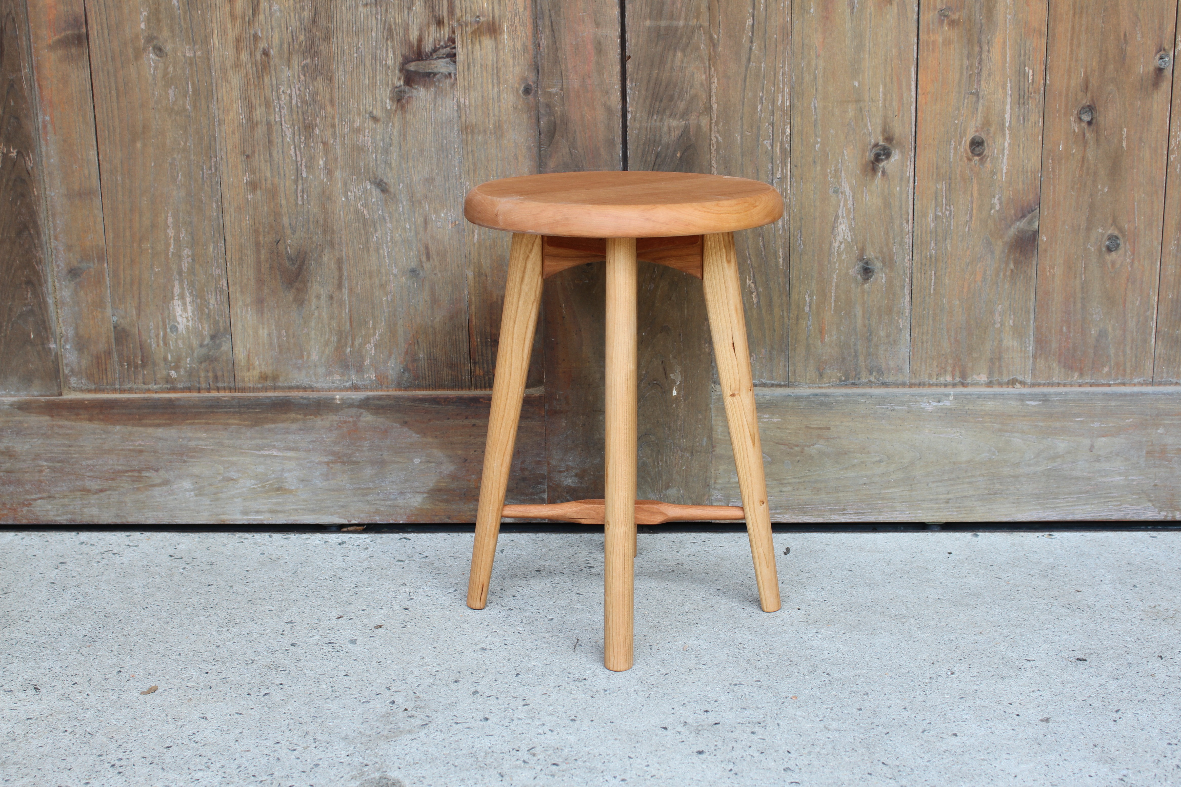 無垢材のスツールA・ブラックチェリー材・木製チェアー・お好きな高さ