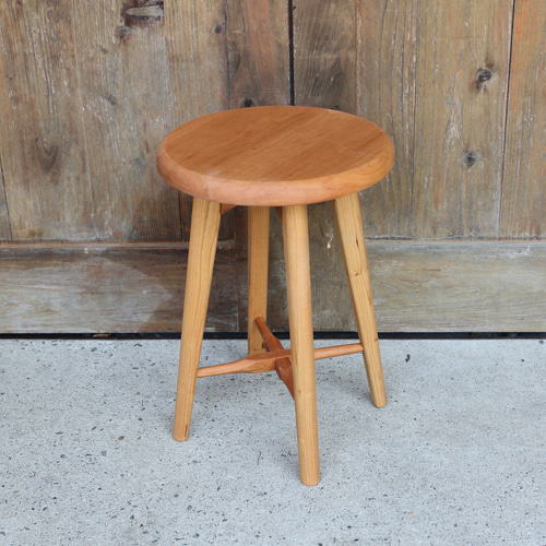 無垢材のスツールA・ブラックチェリー材・木製チェアー・お好きな高さ