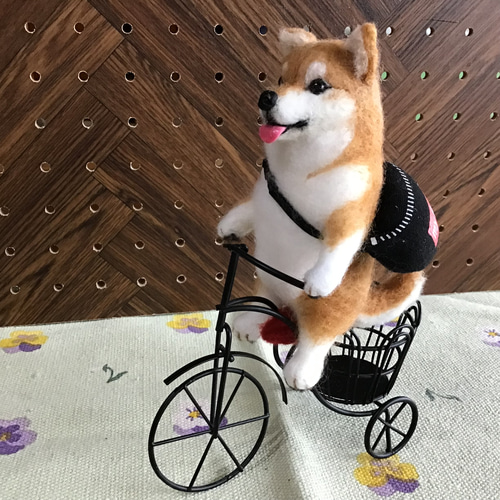 ご機嫌なお使い柴ちゃん❣️ 羊毛フェルト コーギー大好きママ 通販