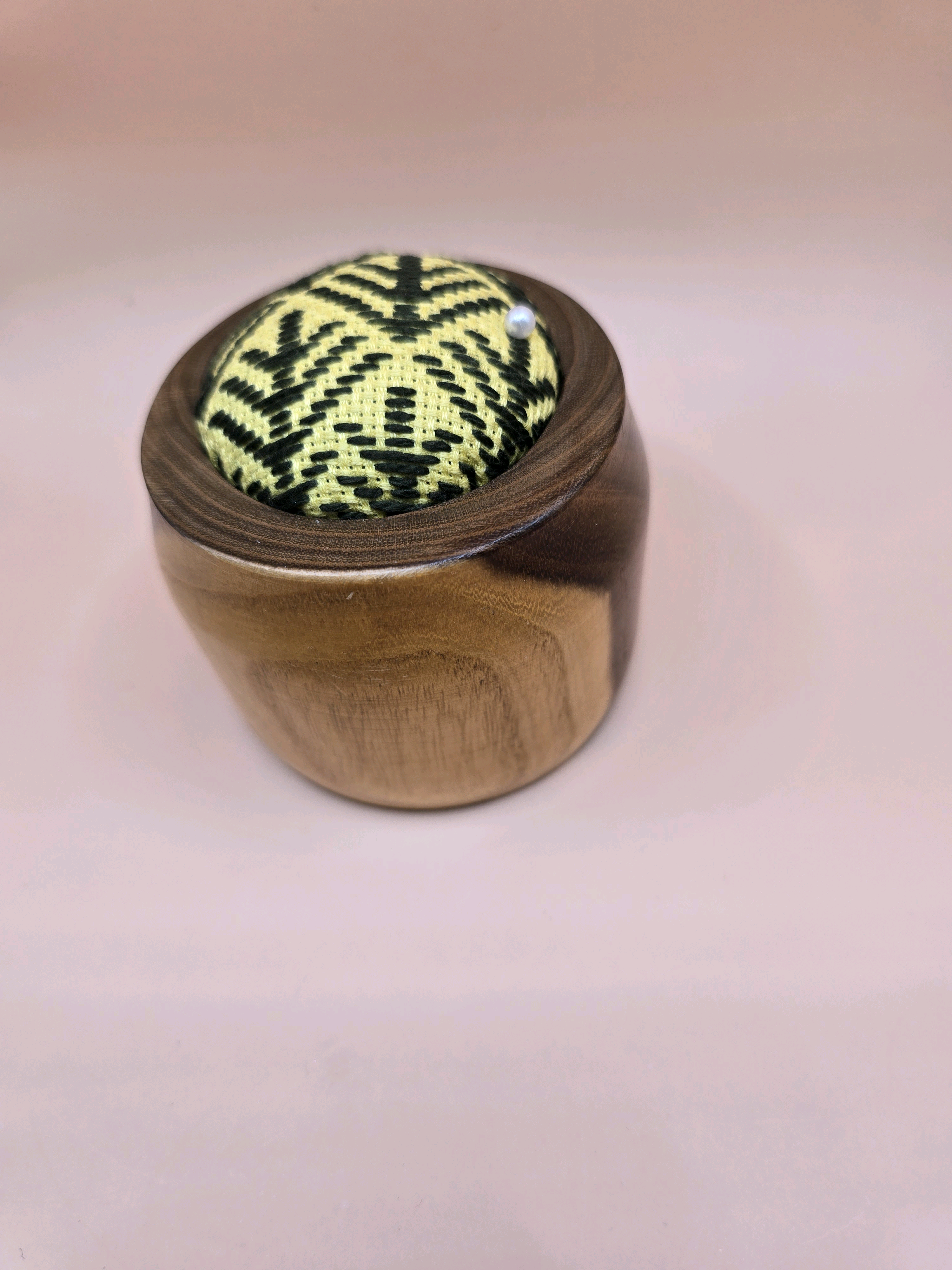 こぎんの詩　森の中の静けさ　エンジュ(槐)のピンクッション