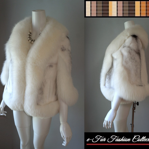 街角でひときわ目を引く☆大人可愛いホワイトフォックスファー×クロス