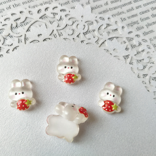 ネイルパーツ 5個 うさぎ 苺 透明 小さめ 樹脂 デコパーツ デコパーツ