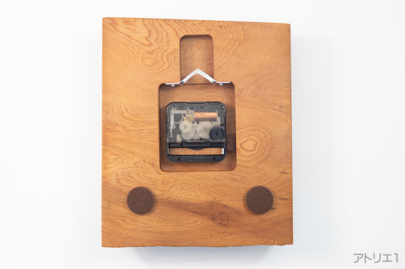 屋久杉千年の息遣いを感じさせる掛け時計 3枚目の画像