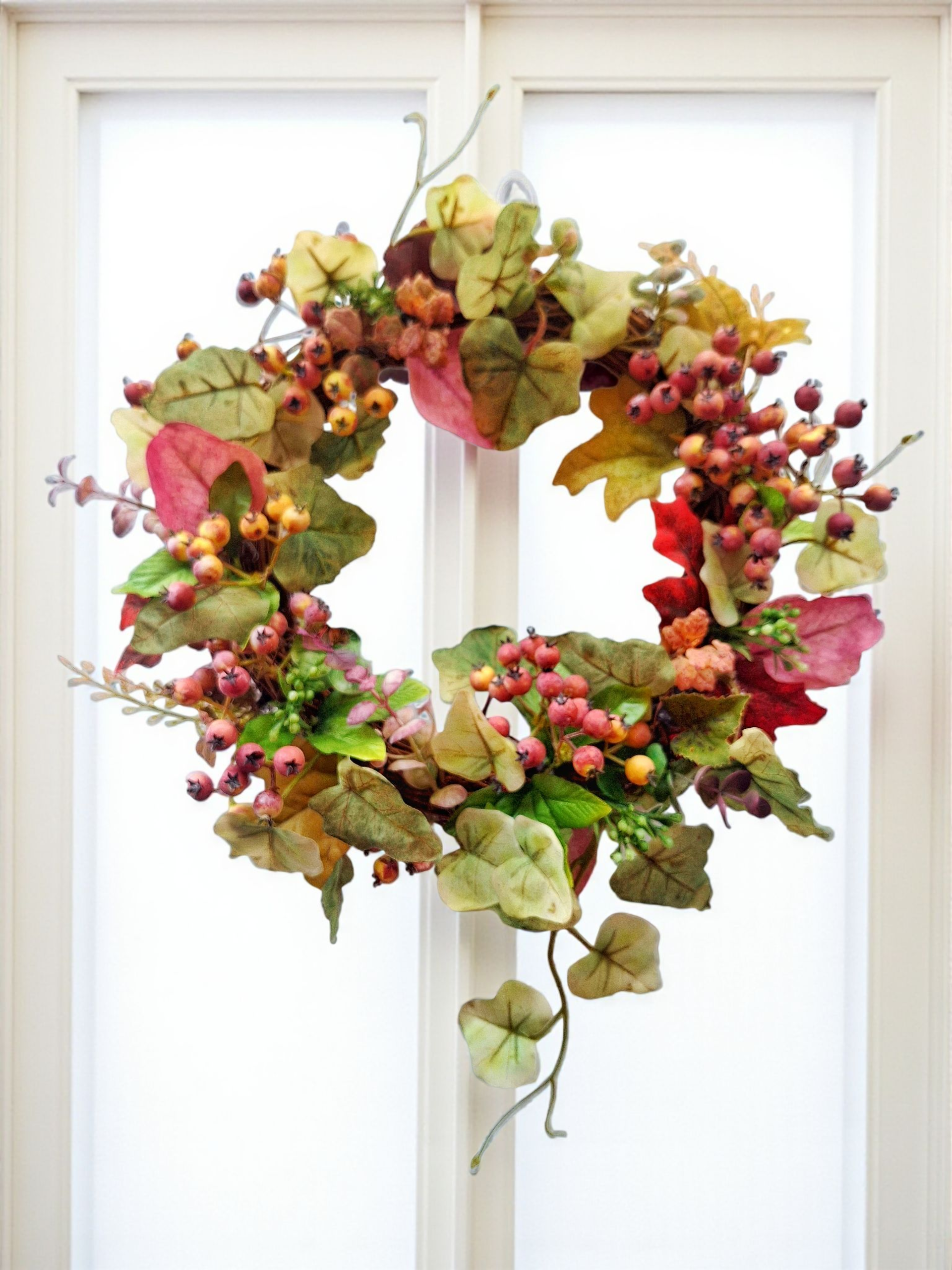 《新作》秋色リーフとベリーの玄関リース/秋の訪れを感じるリース/アーティフィシャルフラワー/リース箱無料